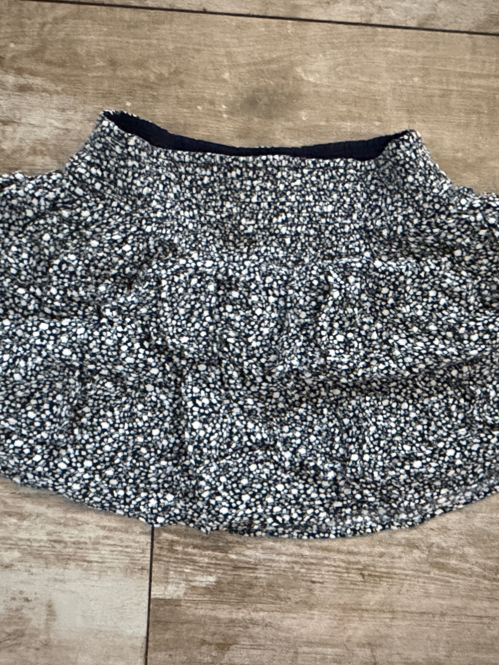 Hollister Medium Navy and White Floral Print built in shorts
